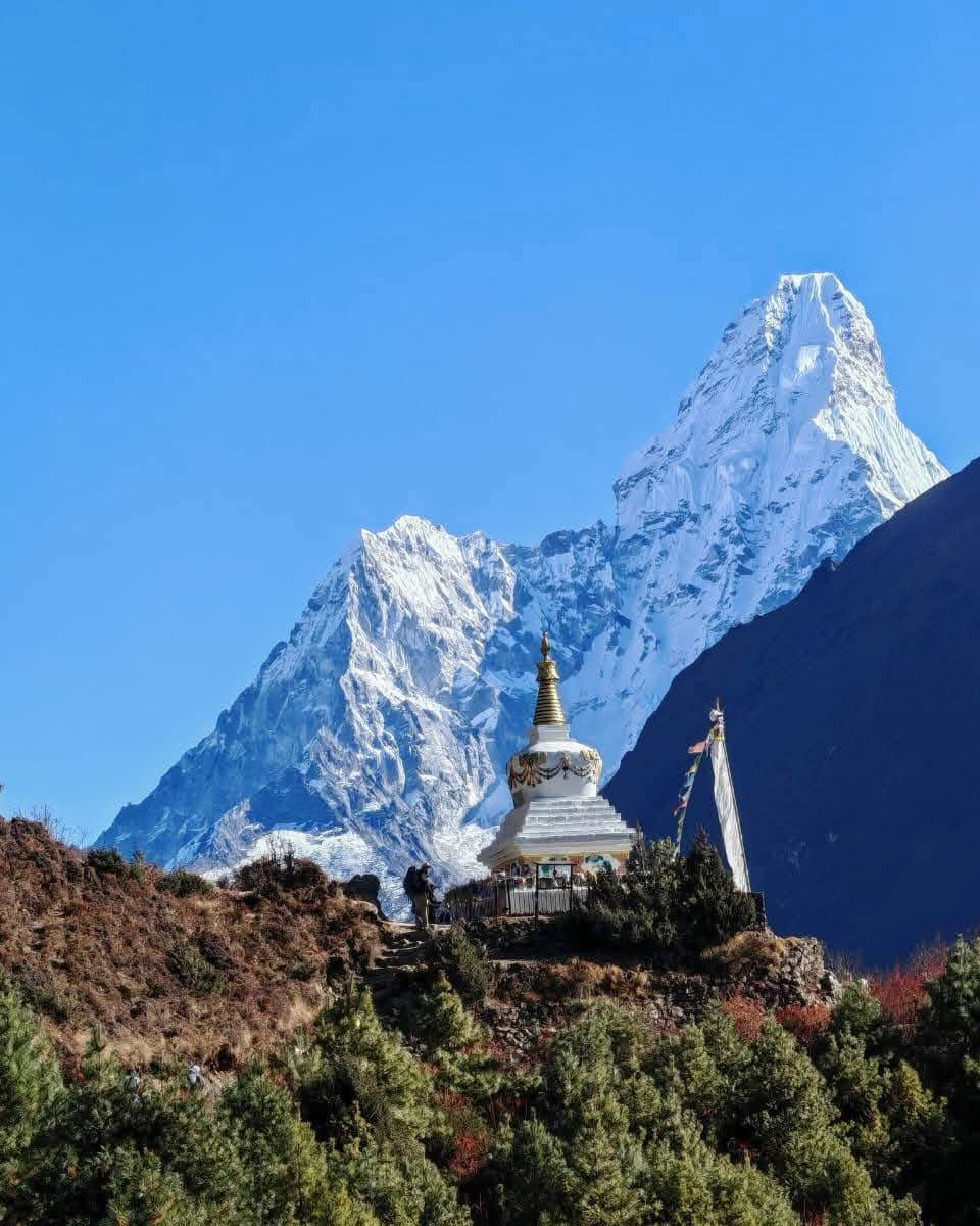 EVEREST BASE CAMP photo 3
