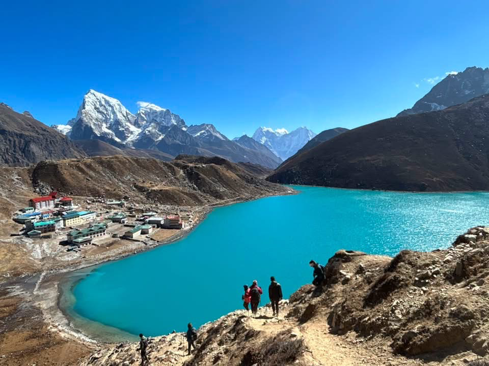 GOKYO/RENJOLA PASS TREK photo 2
