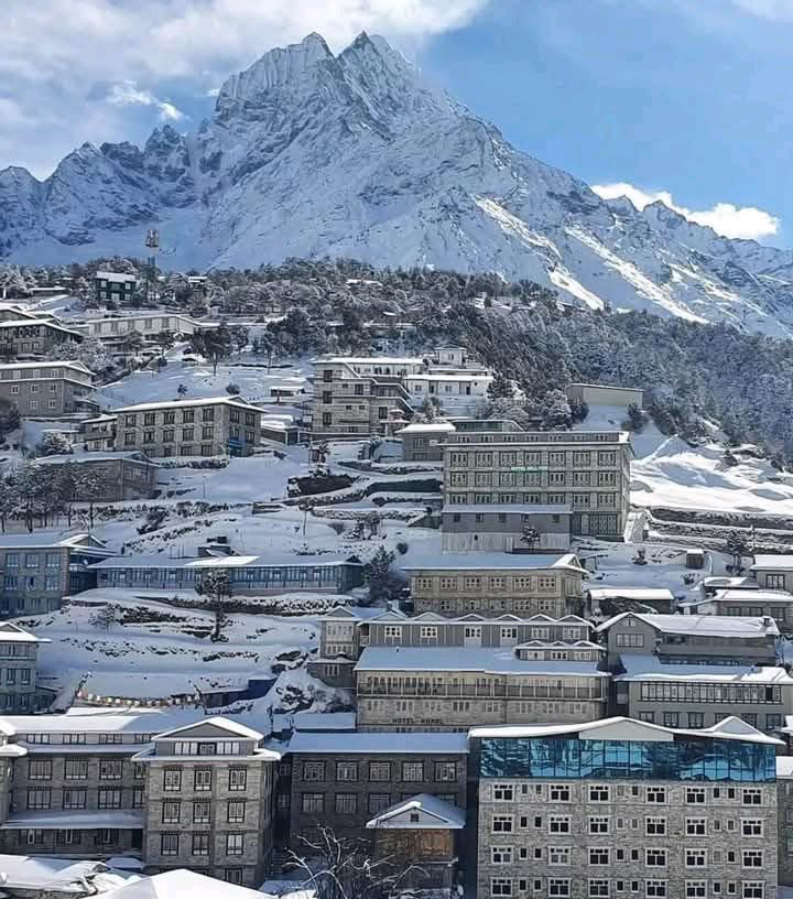 GOKYO/RENJOLA PASS TREK photo 4